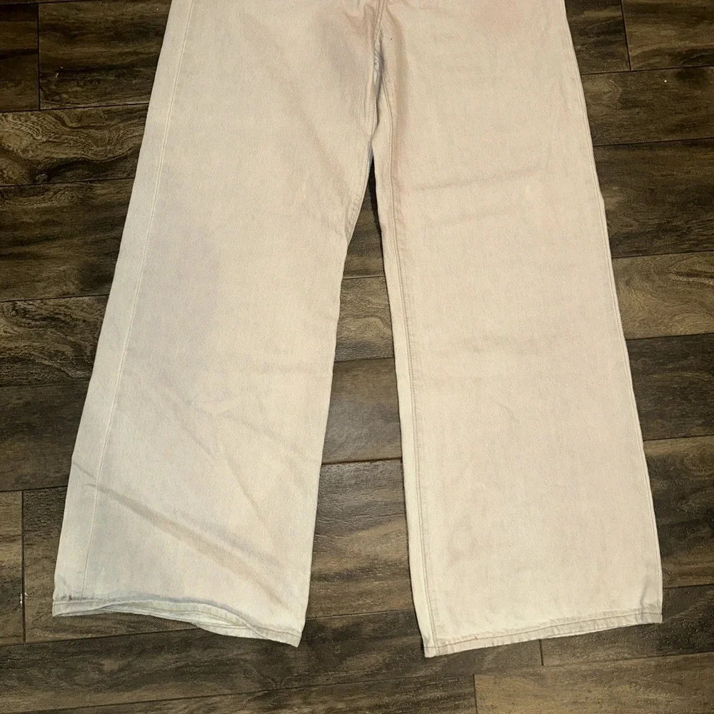 Levis used very